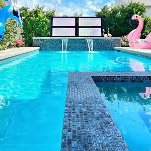 Noho Luxury Oasis I Saltwater Pool-spa I Sleeps Up To 8 I 15 Mins From Hollywood Villa Los Angeles