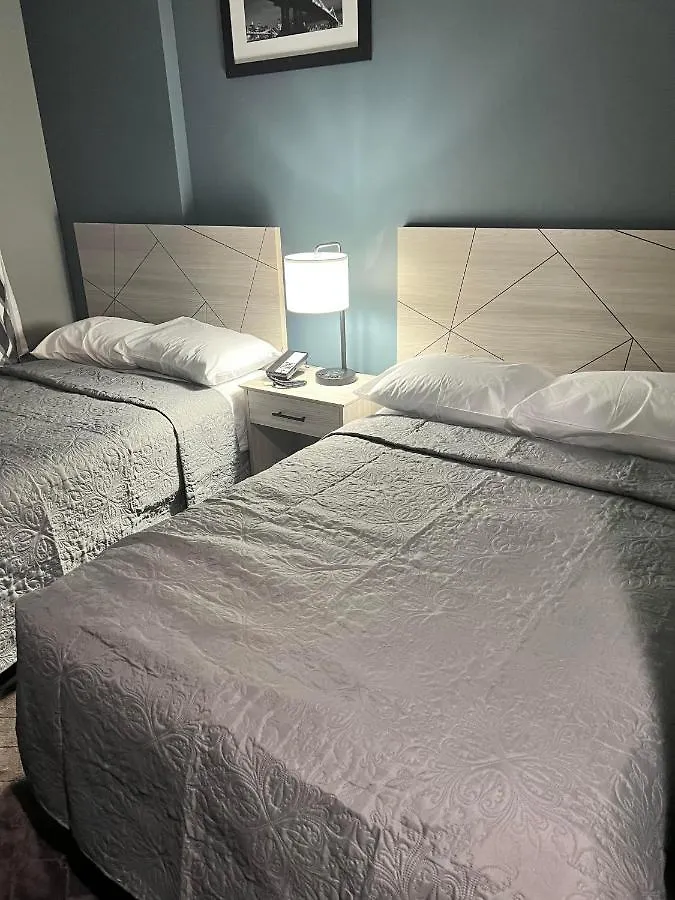 ** Hotel Deluxe Inn & Suites - Long Island City Nyc New York USA